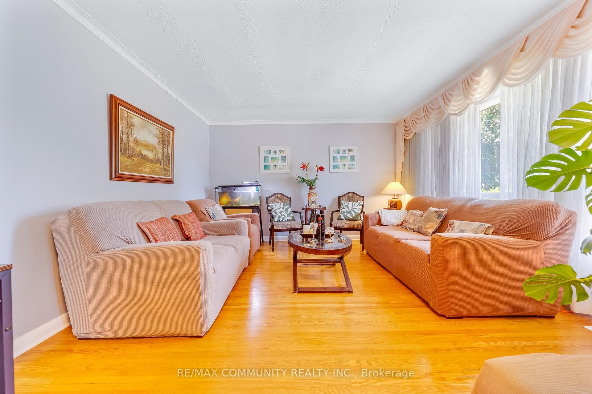 764 Brimley Road photo 8