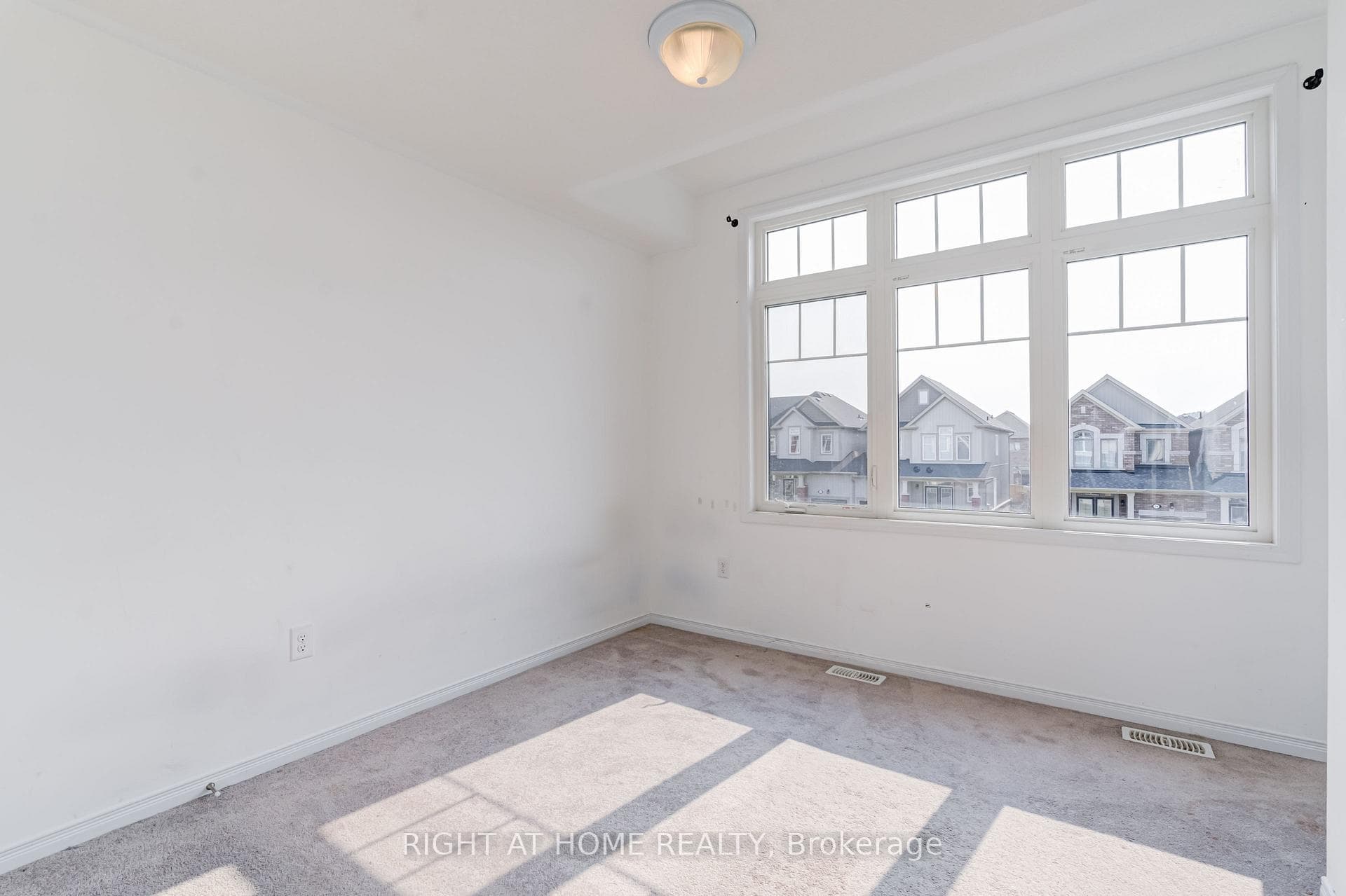 9 BAILEY Street photo 29