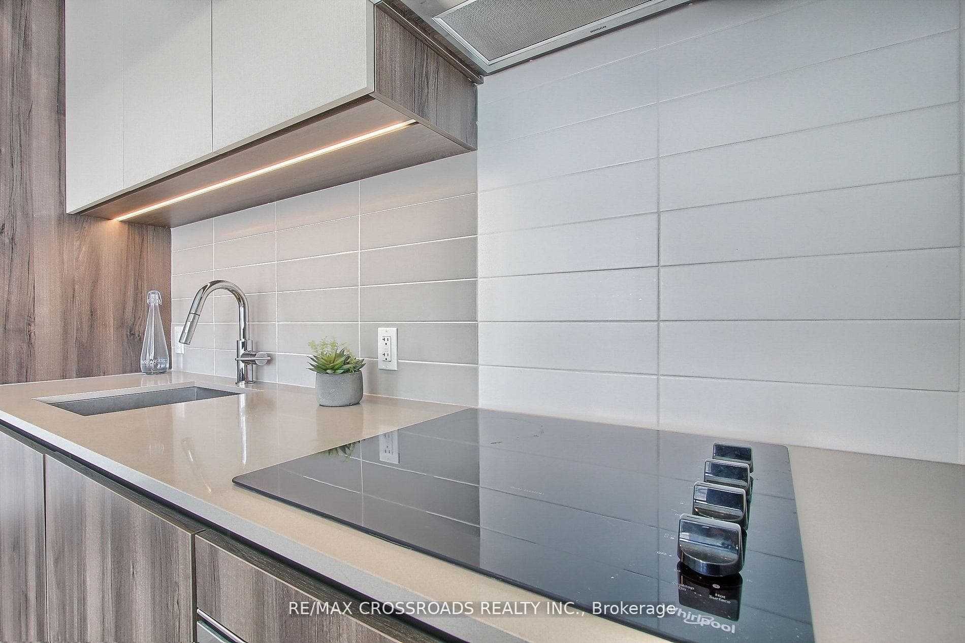 1000 Portage Parkway Unit 2511 photo 13