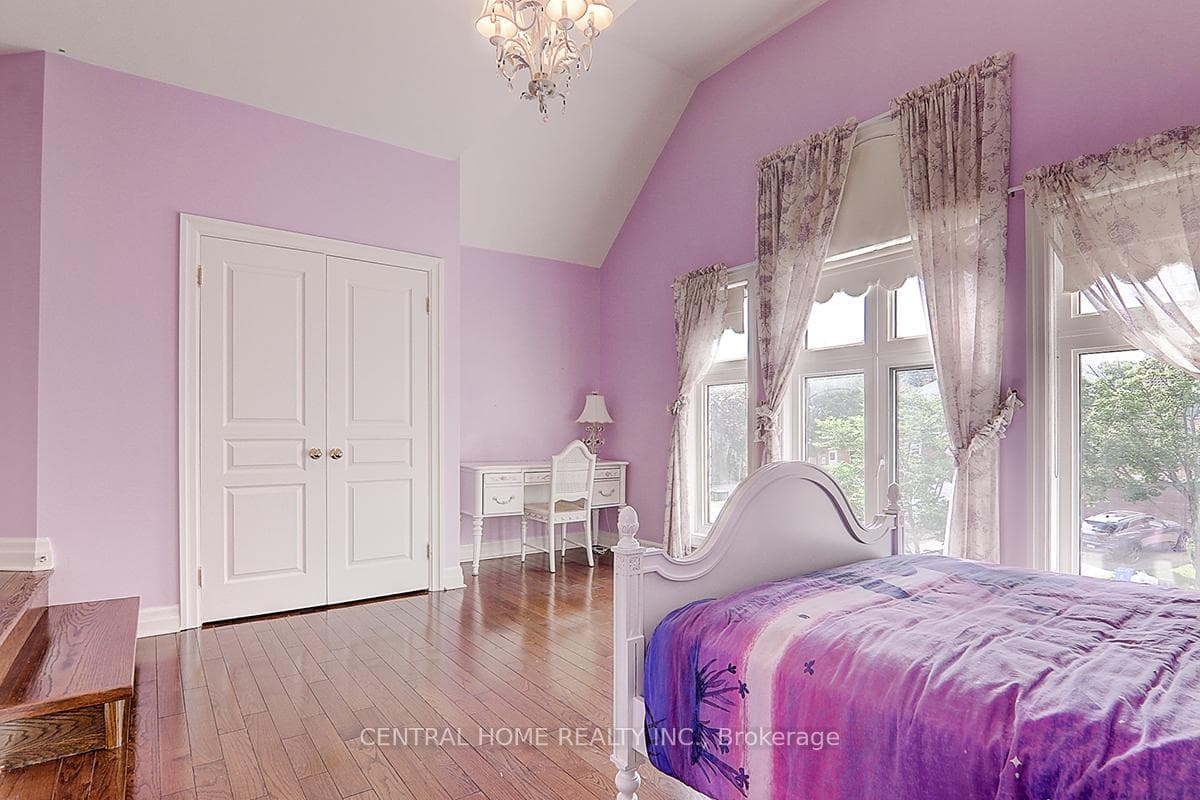 134 Bradgate Drive photo 26