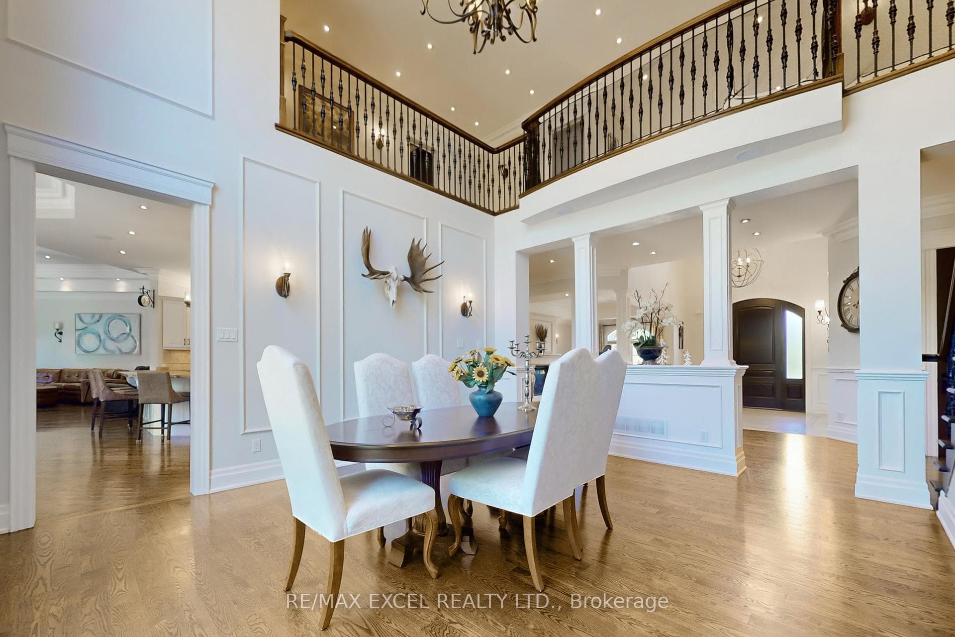 2 Beau Court photo 5