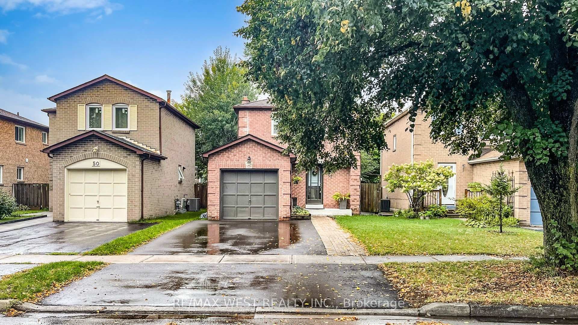 52 Radford Drive photo 4