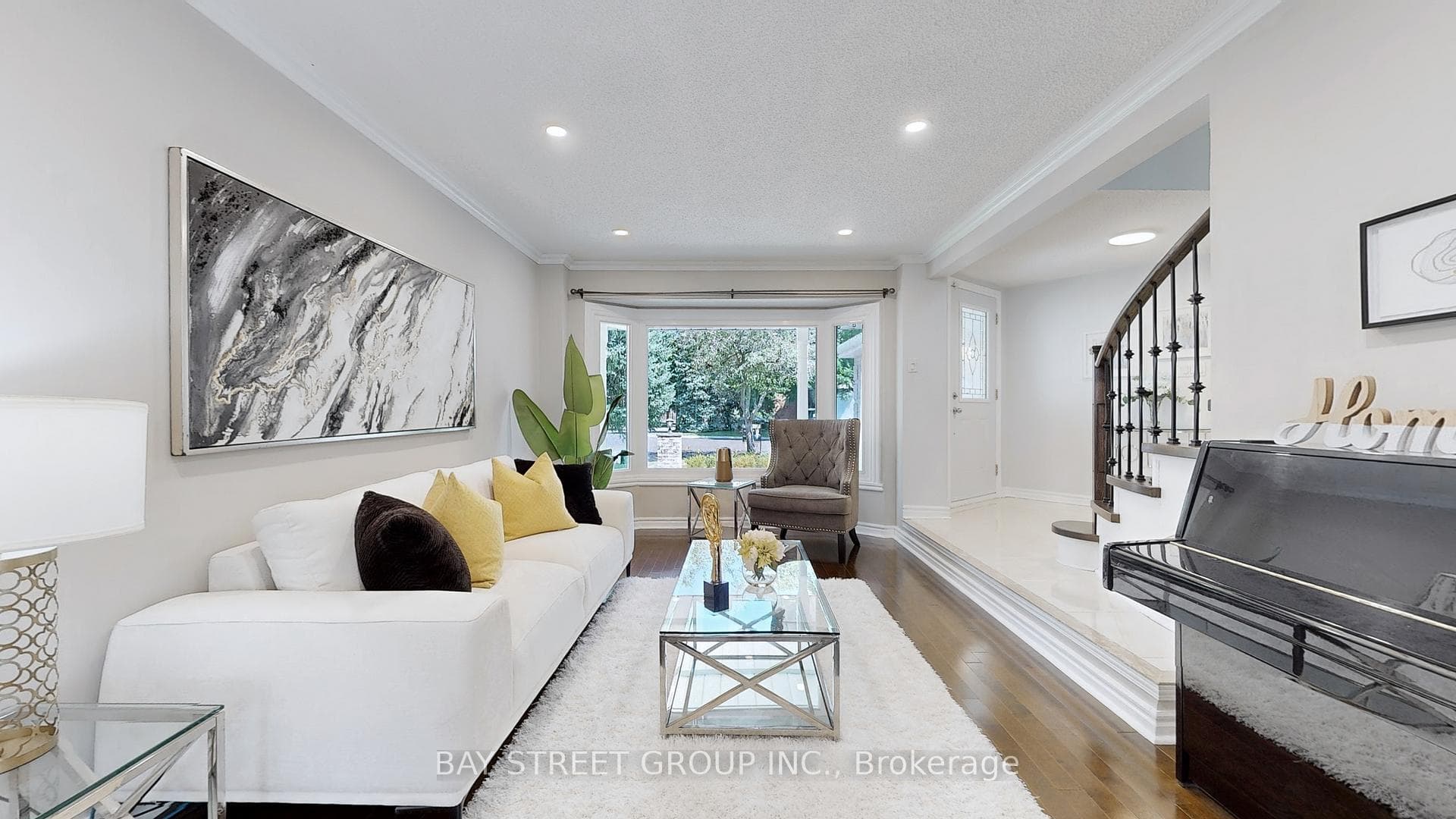 6 Halstead Drive photo 4