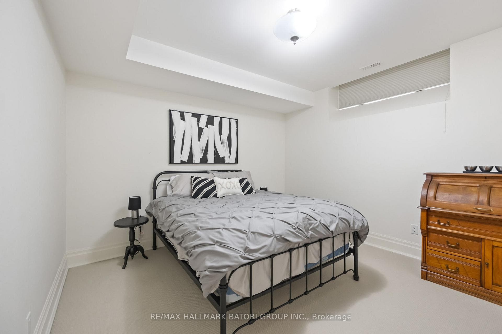 358 Glencairn Avenue photo 32