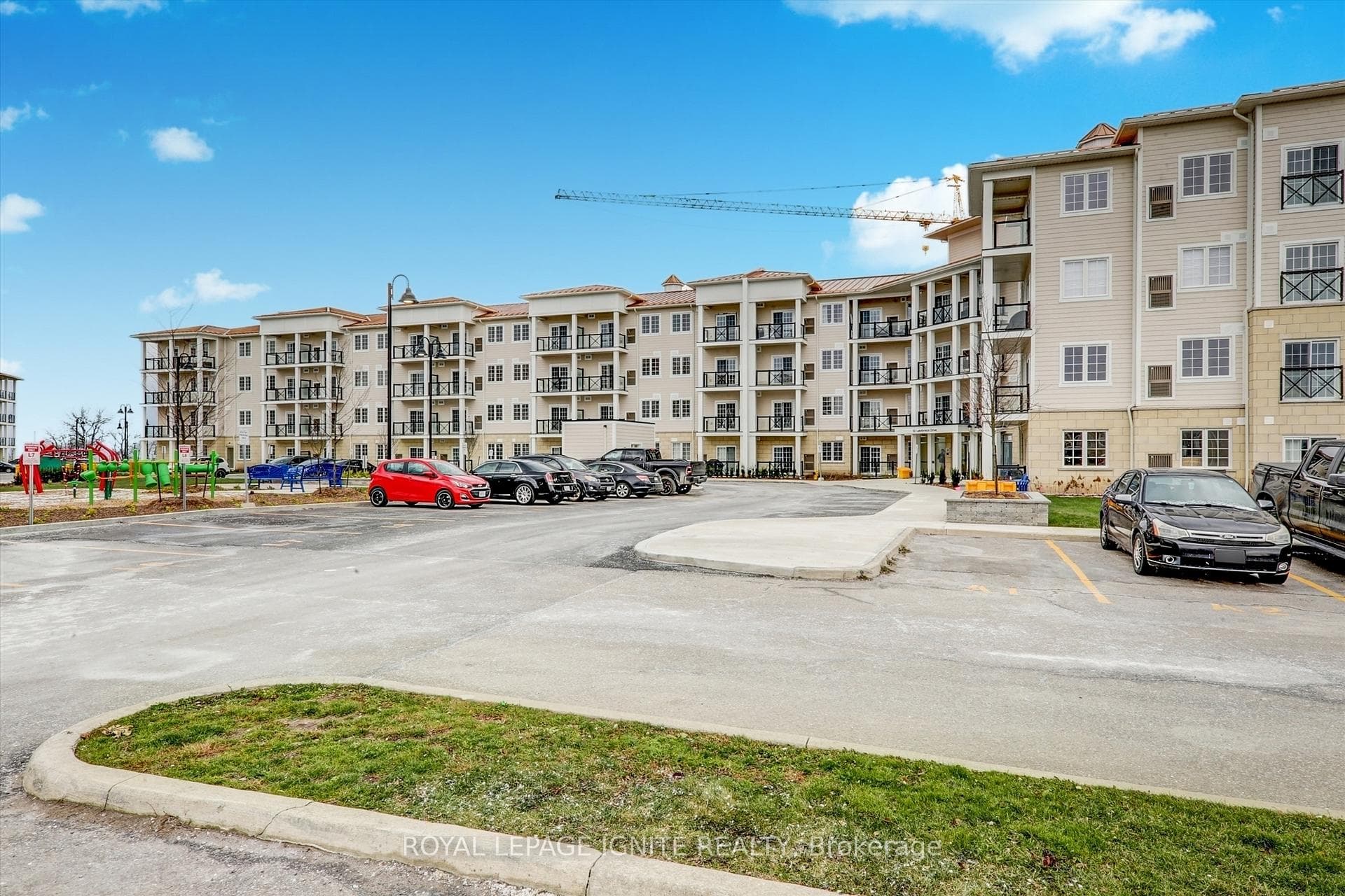 50 Lakebreeze Drive Unit 312 photo 4