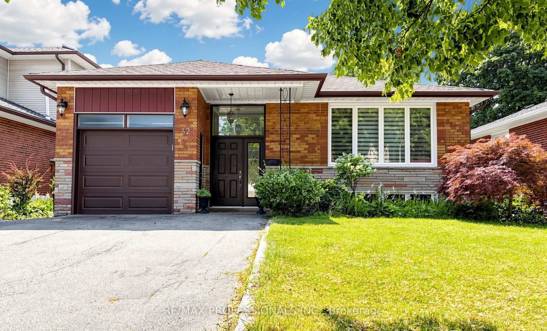 32 Sellmar Road photo 1