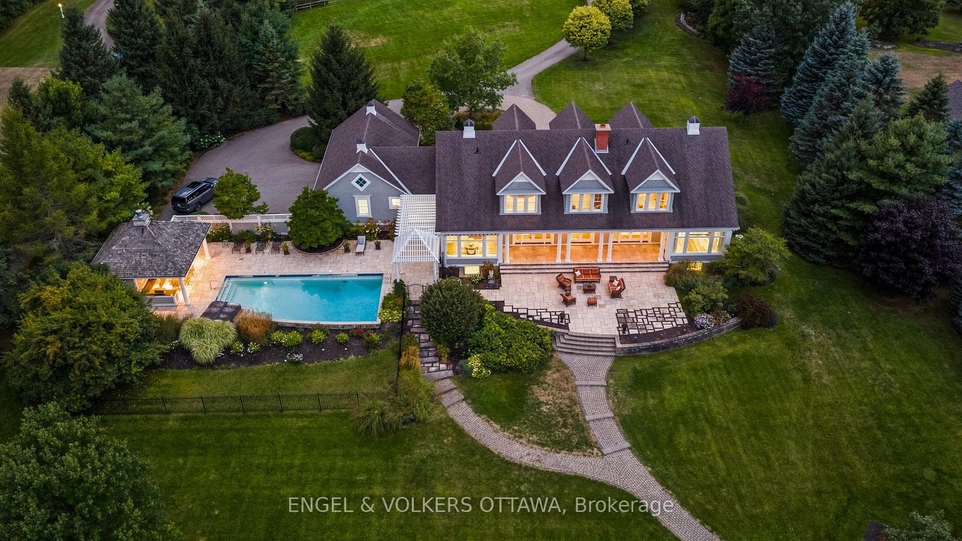 6029 Rideau Valley Drive photo 44