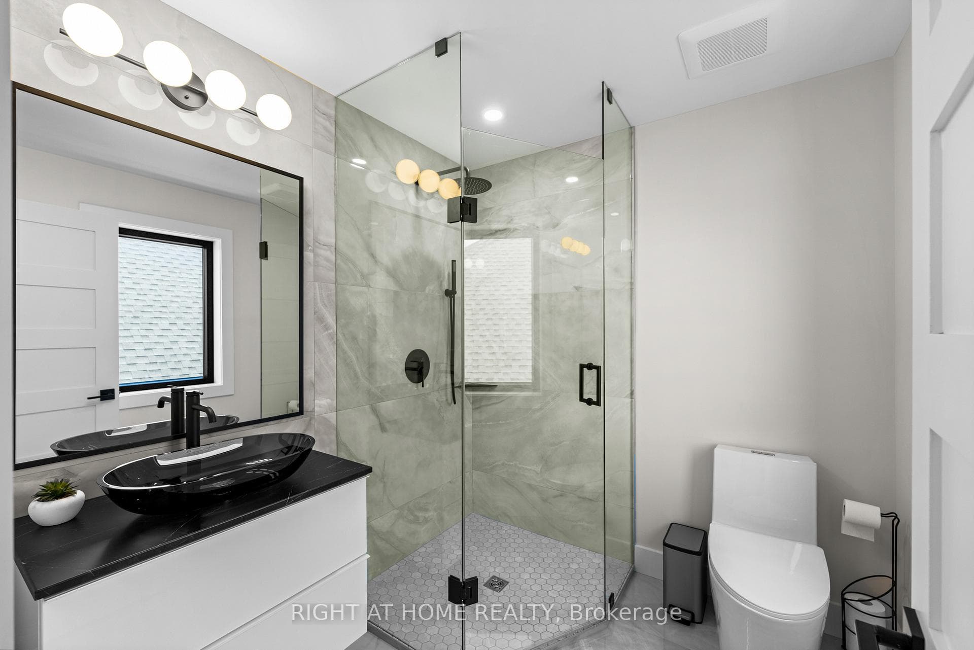 102 Millpond Road photo 27