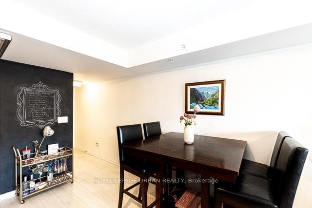 20 Joe Shuster Way Unit 1311 photo 8
