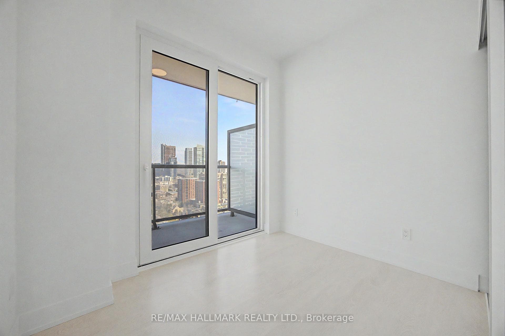 308 Jarvis Street Unit 2605 photo 11