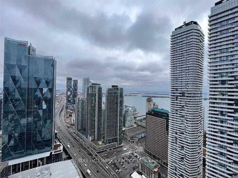 65 Bremner Boulevard Unit 4809 photo 13