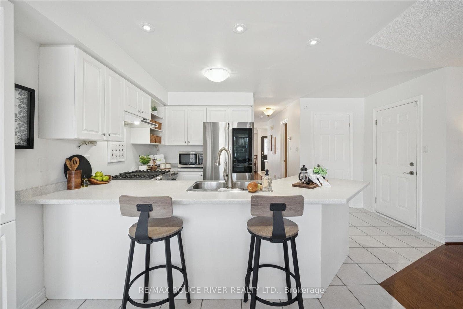 774 Craighurst Court photo 11