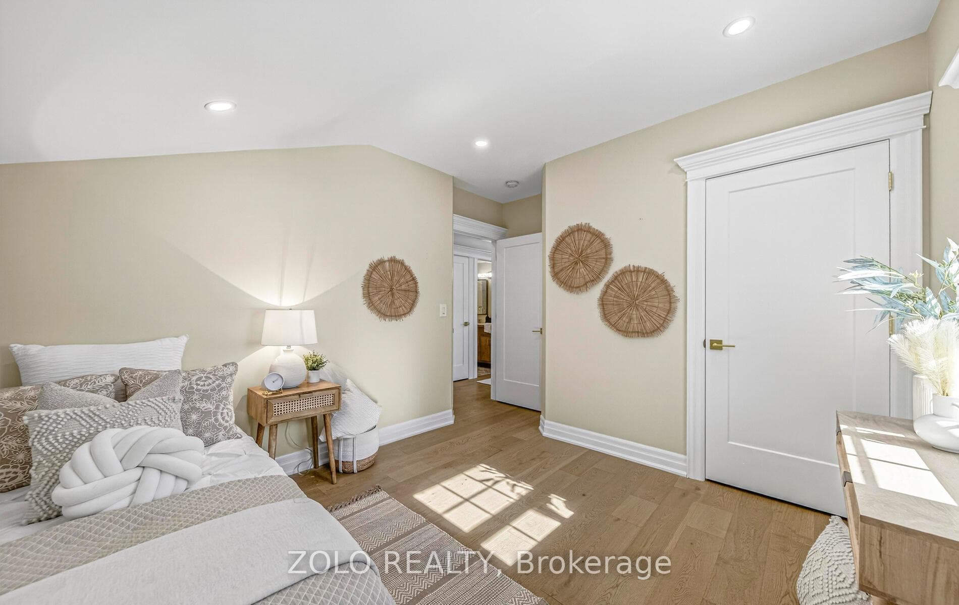 57 George Street photo 25