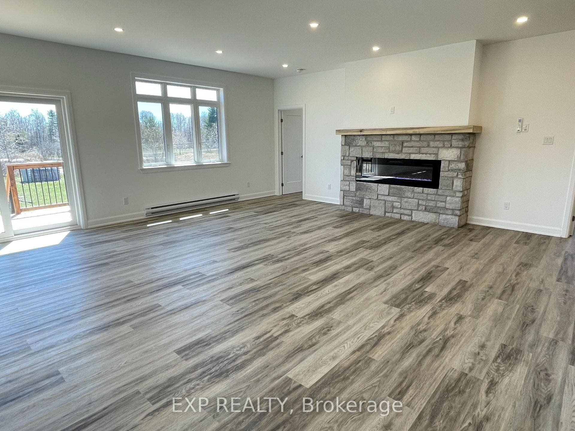 293 Flat Rapids Road Unit A photo 16