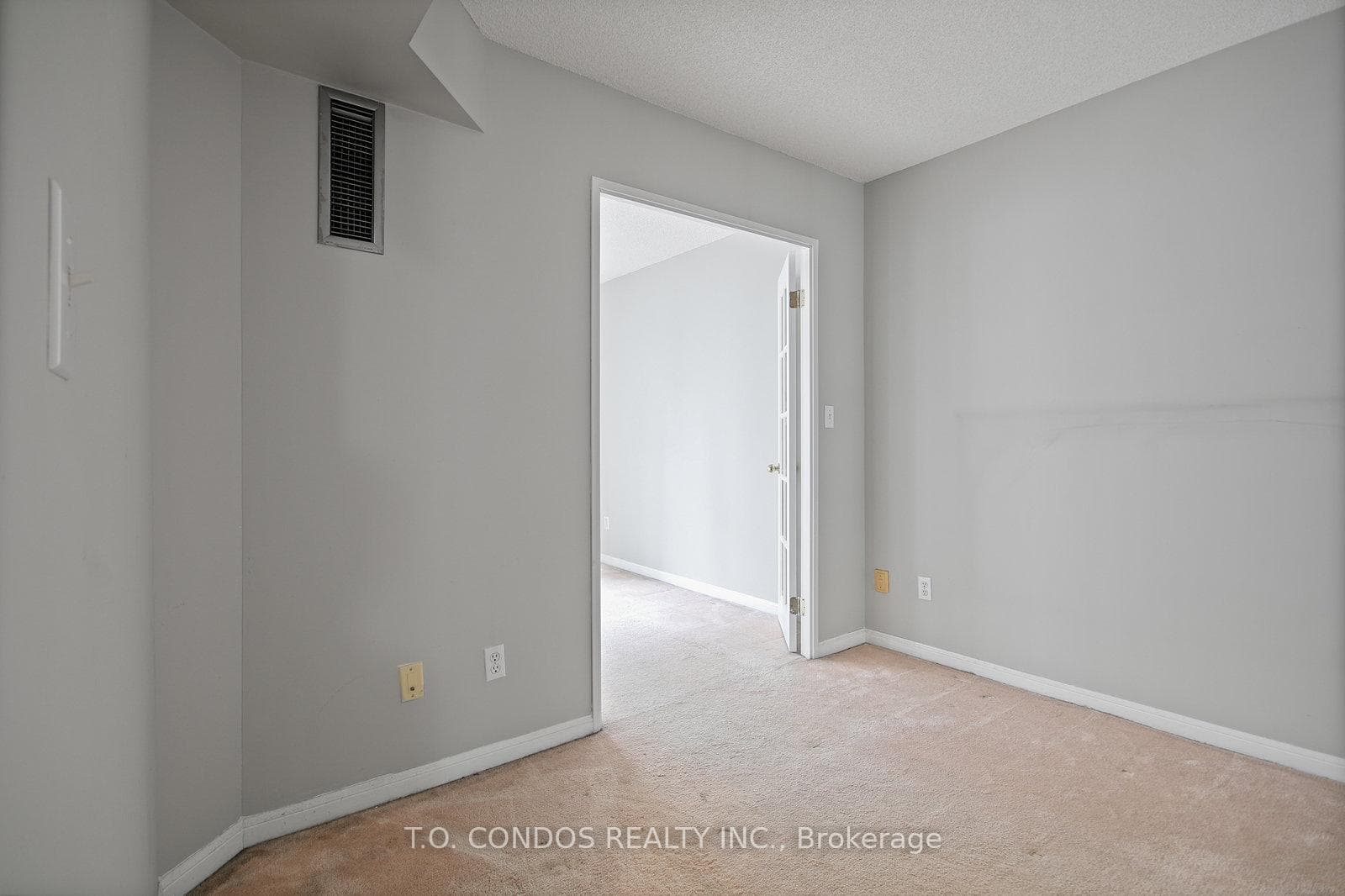 7 Carlton Street Unit 1414 photo 22