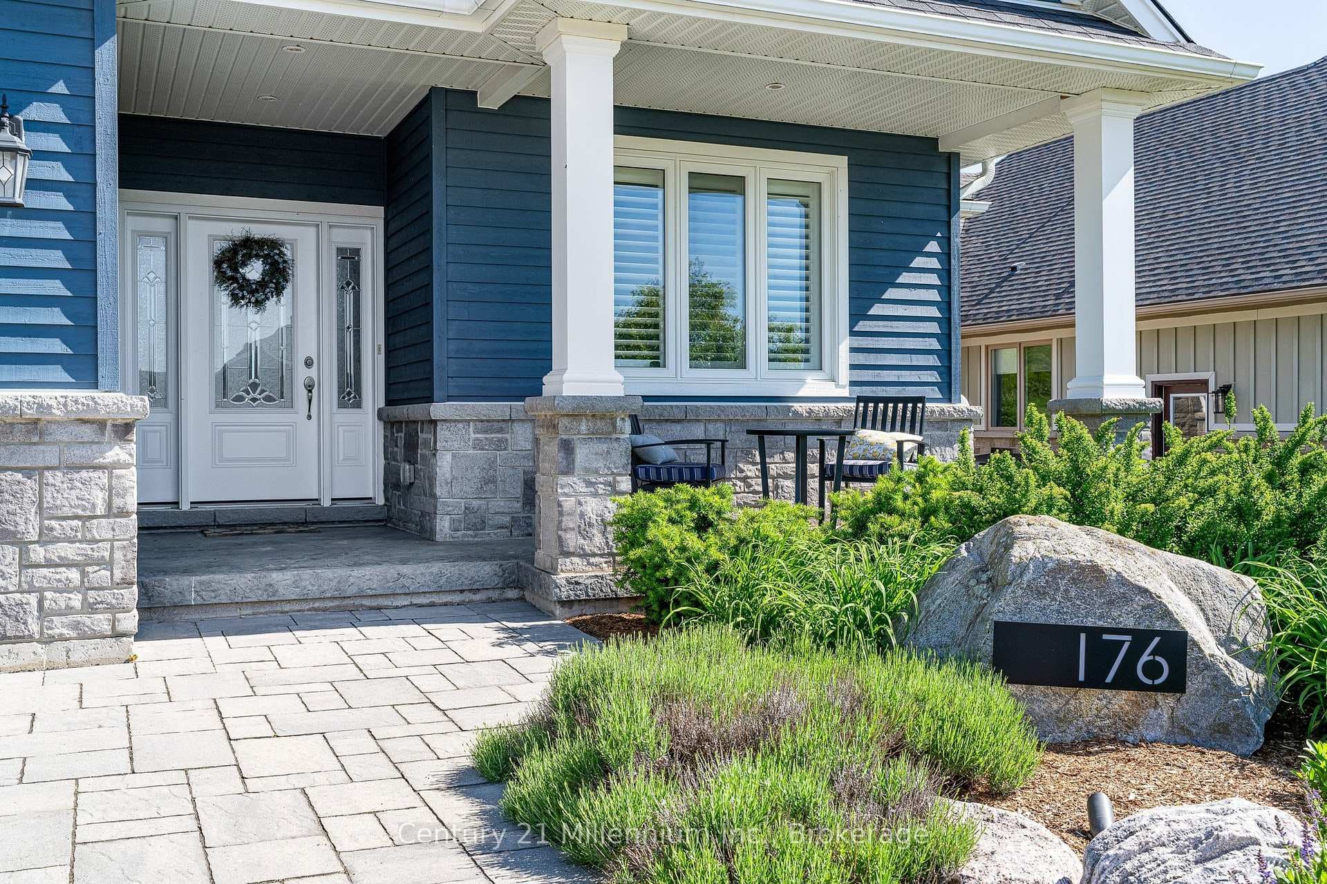 176 Cobble Beach Drive photo 2