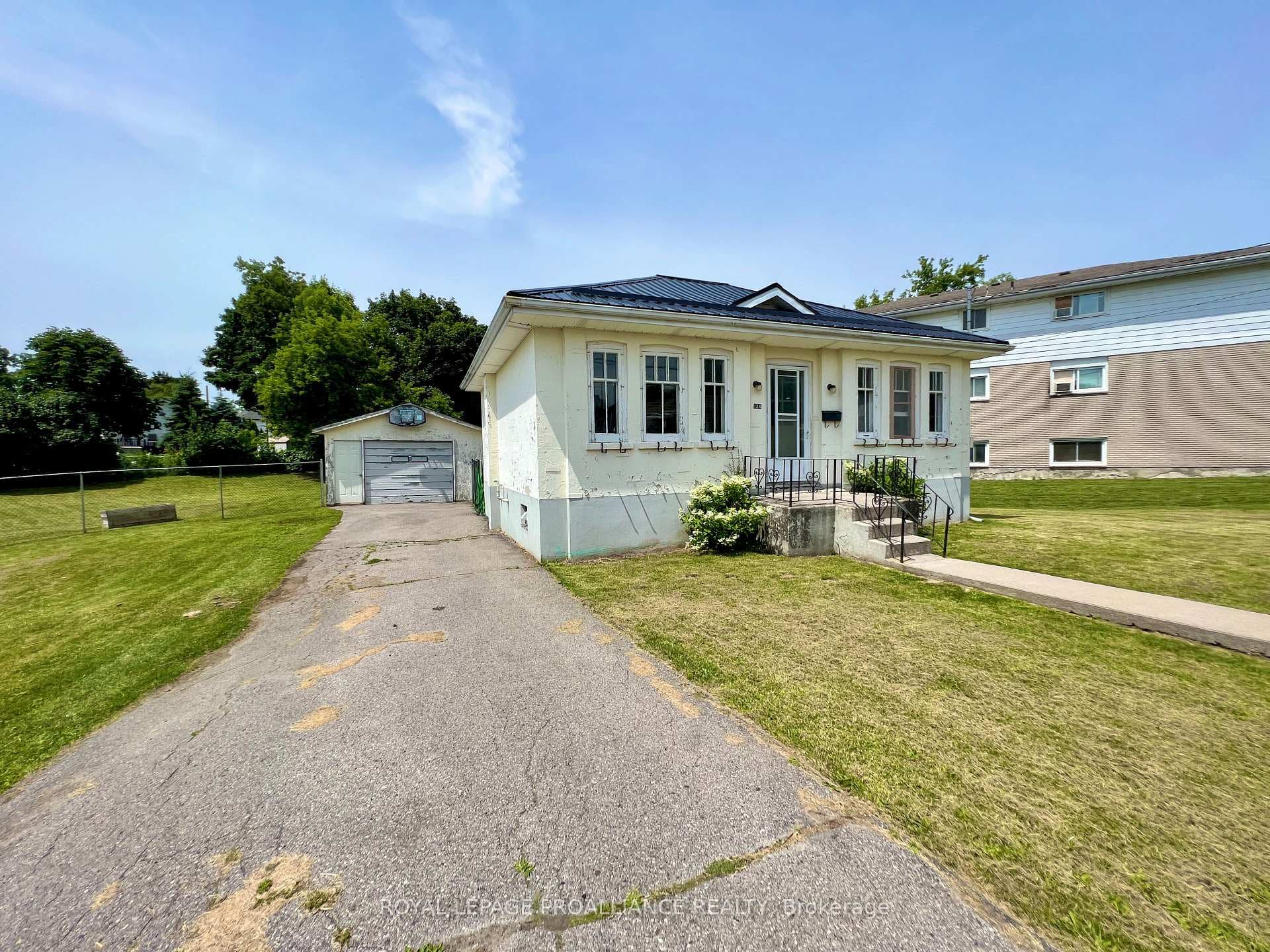 126 Sidney Street photo 29