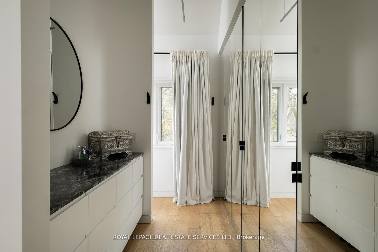 390 Wellesley Street Unit 16 photo 12