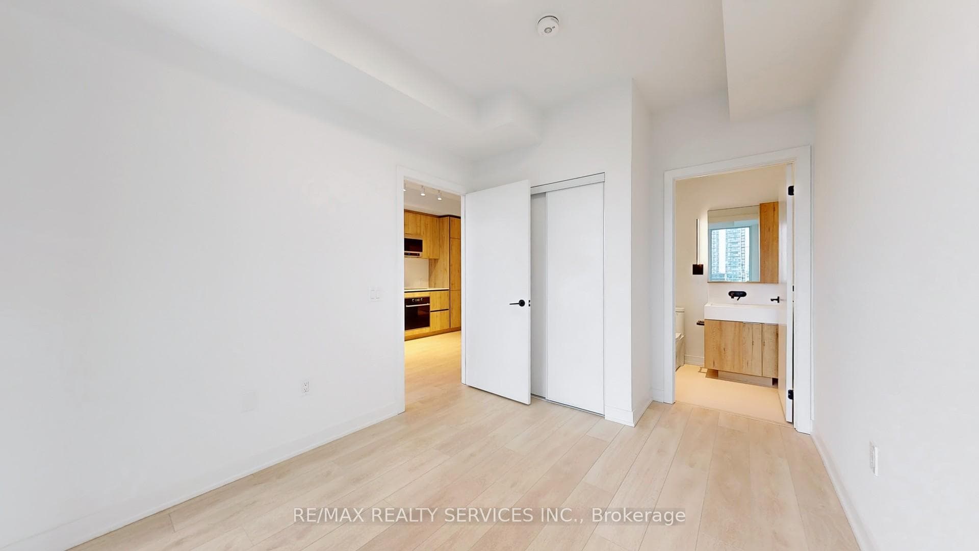 117 Broadway Avenue Unit 1107 photo 24