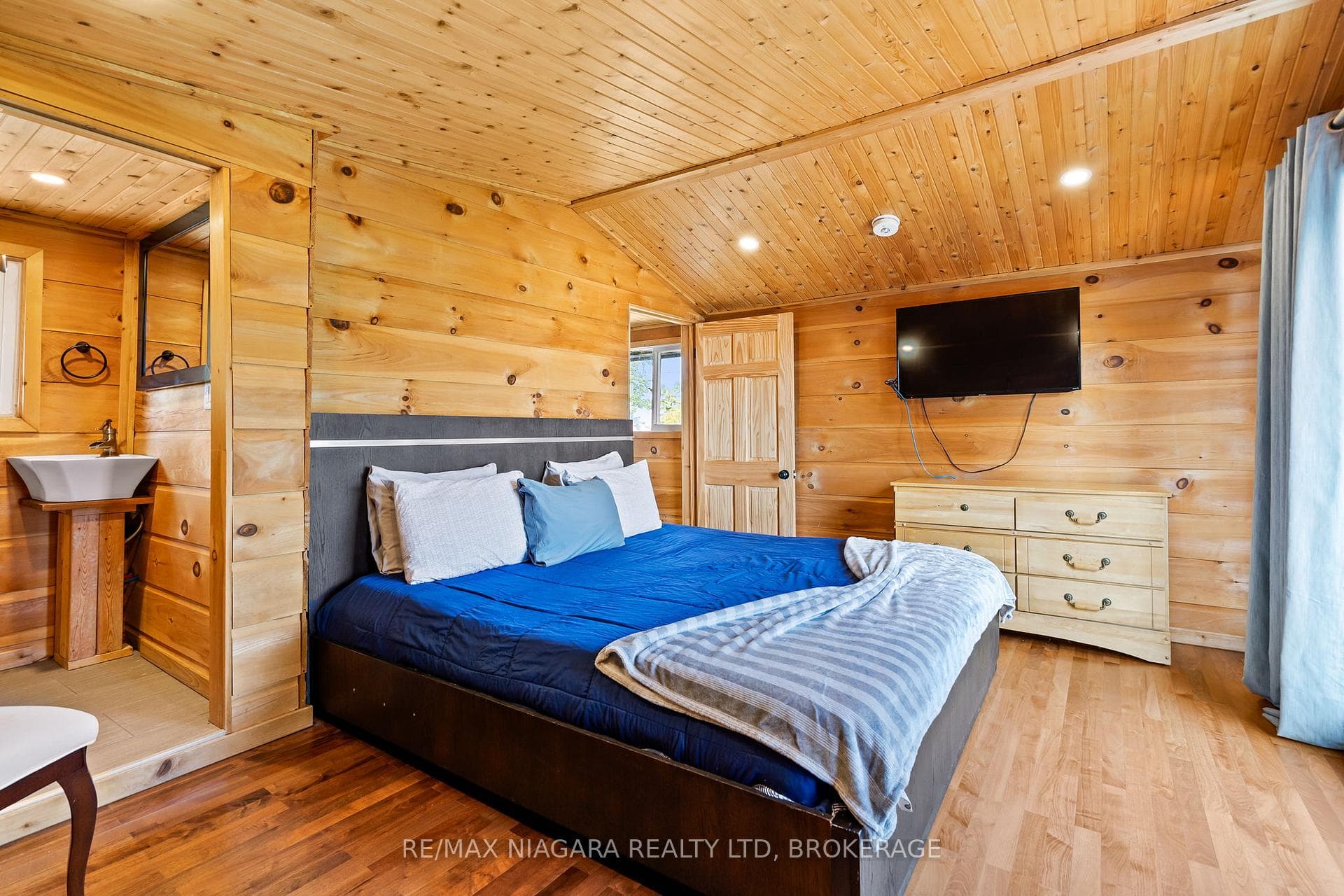 105 LIGHTHOUSE Drive photo 22