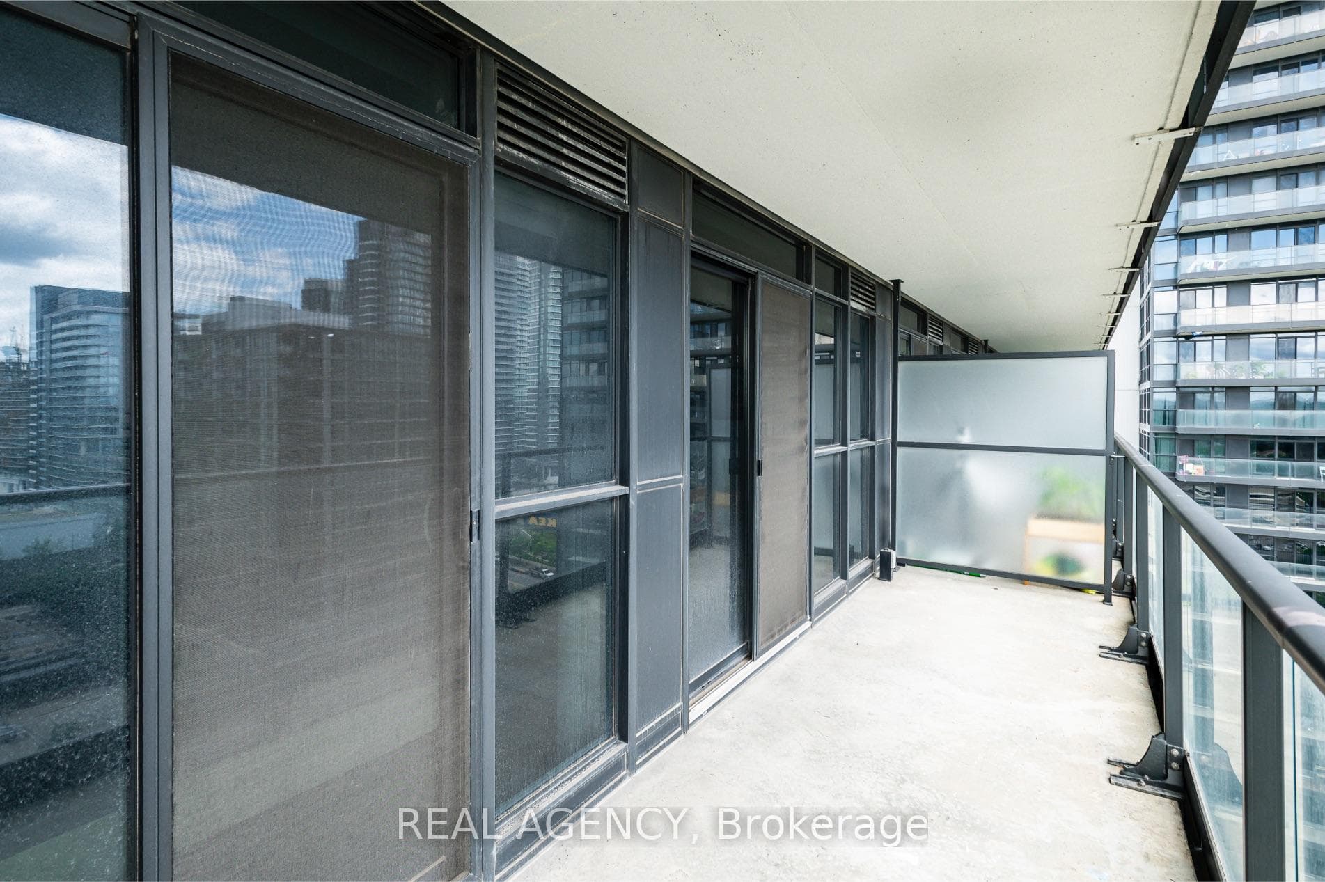 33 Singer Court Unit 1706 photo 15