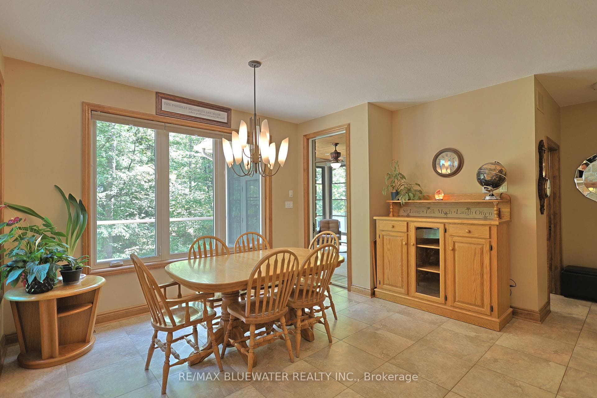 Tiled Floors with custom Lighting