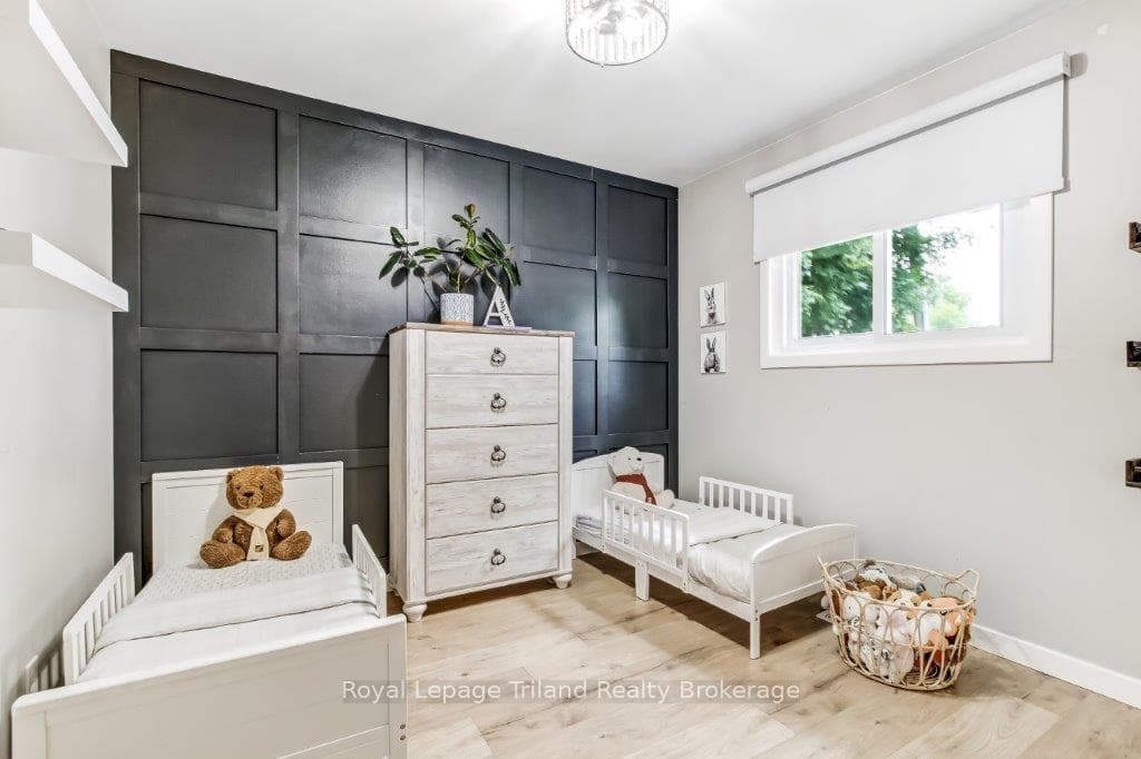 170 Laurentian Drive photo 19