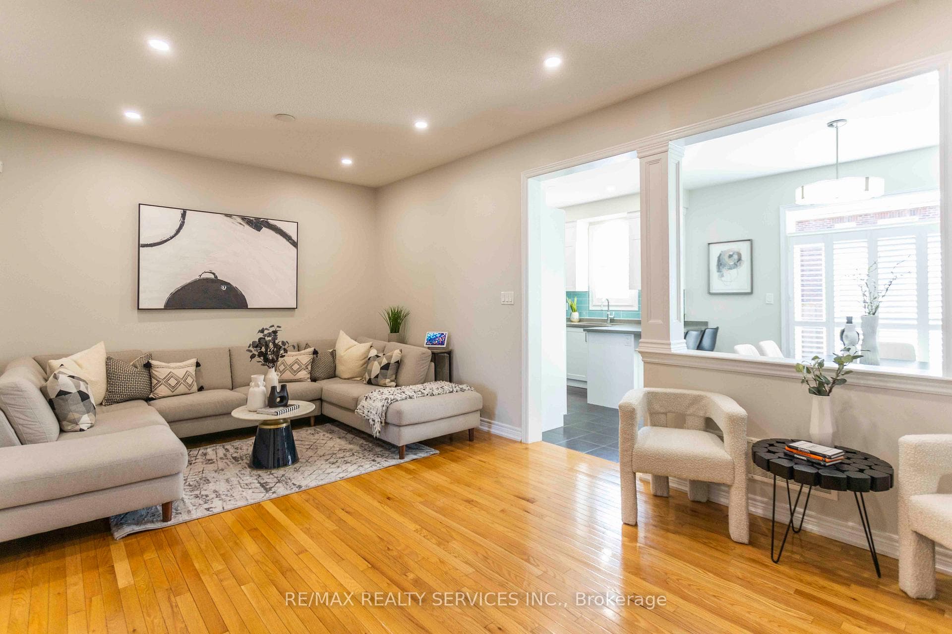 31 Robert Osprey Drive photo 3