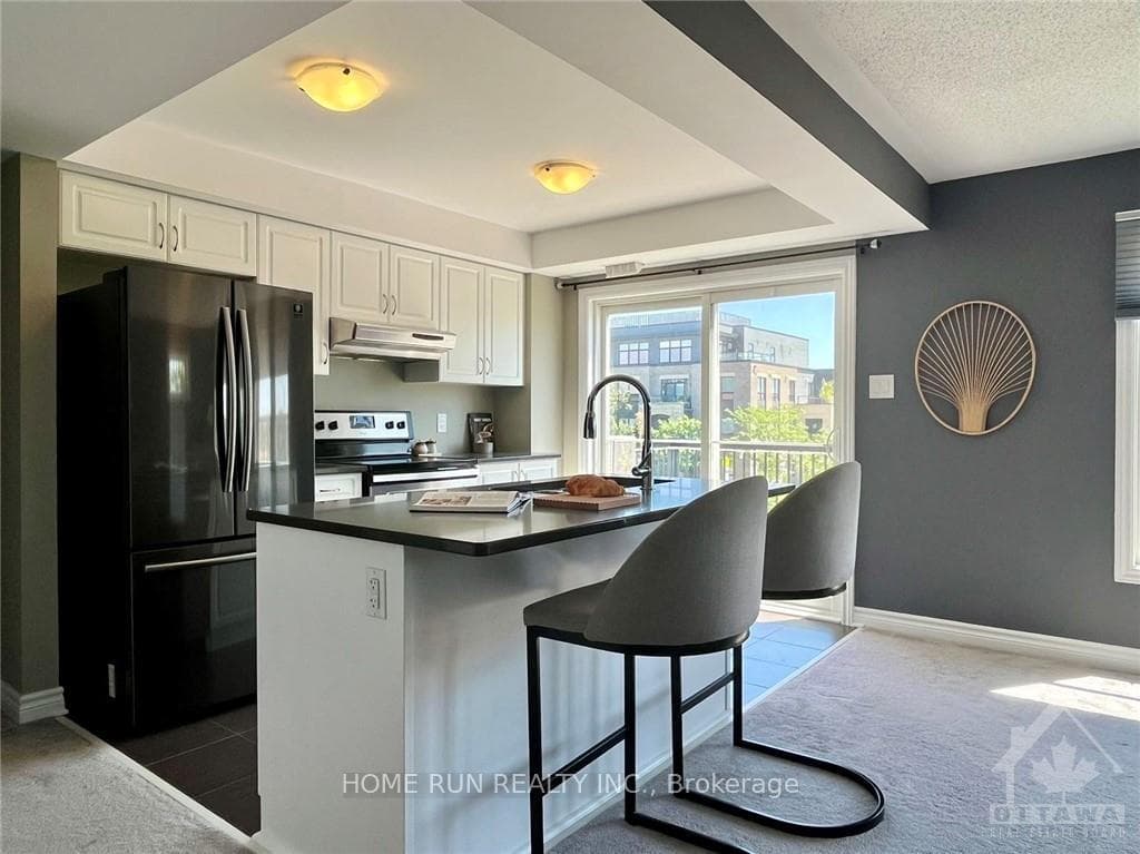 775 CHAPMAN MILLS Drive photo 6