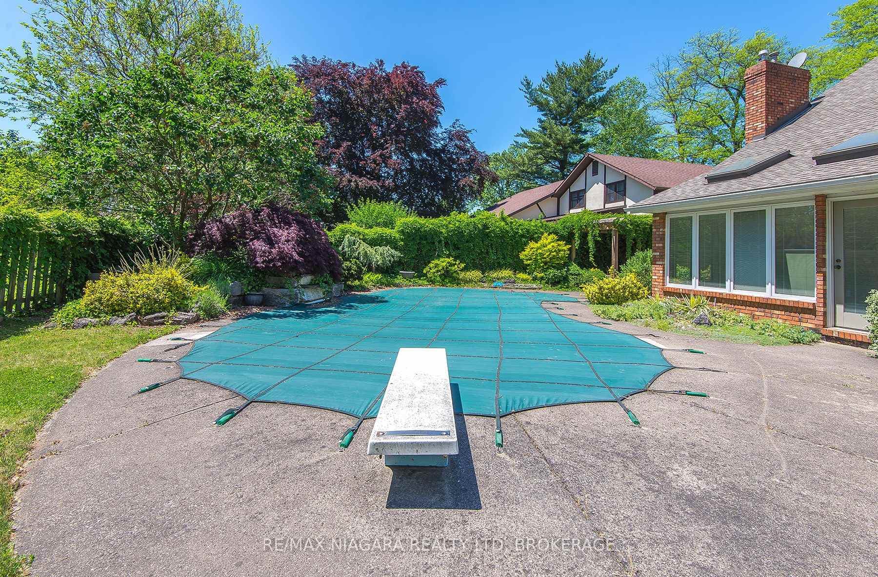 6254 Gore Street photo 34