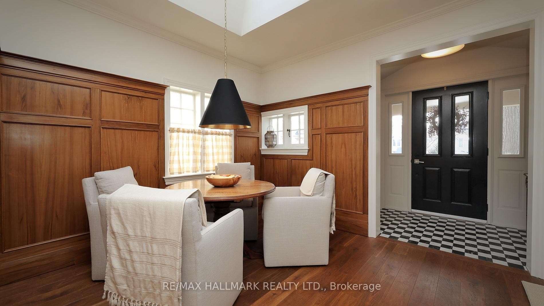 8 Beaufort Road photo 4