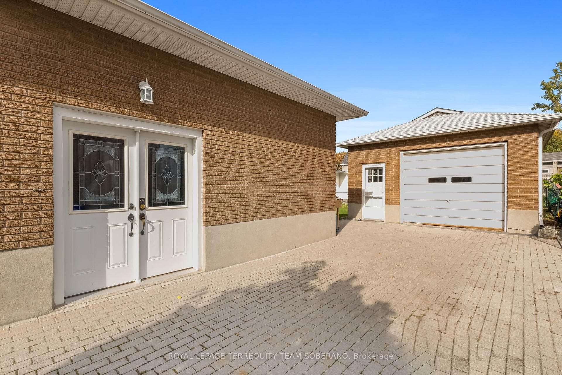 378 Elmgrove Avenue photo 4