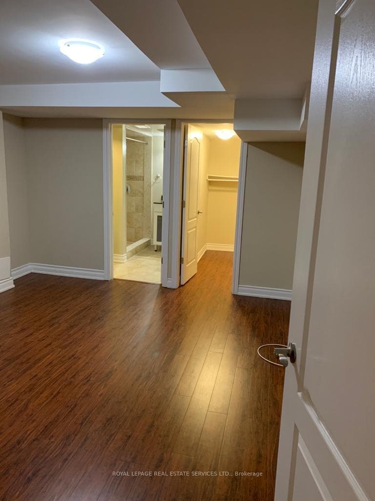 2256 Manor Hill Drive Unit Lower photo 5
