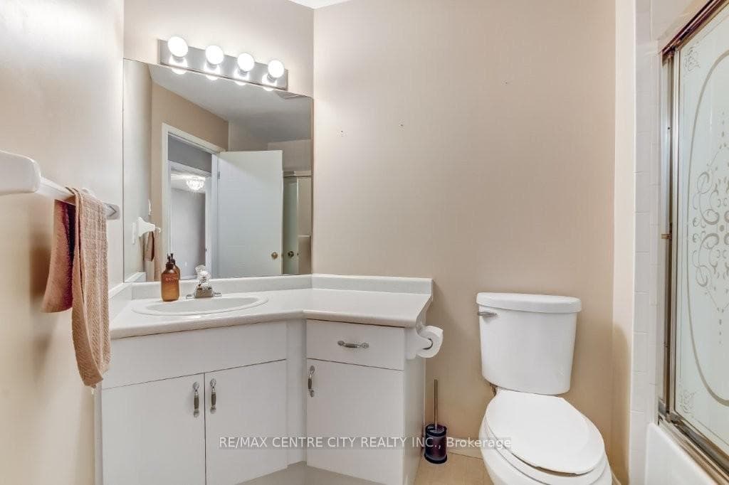 99 Edgevalley Road Unit 46 photo 16