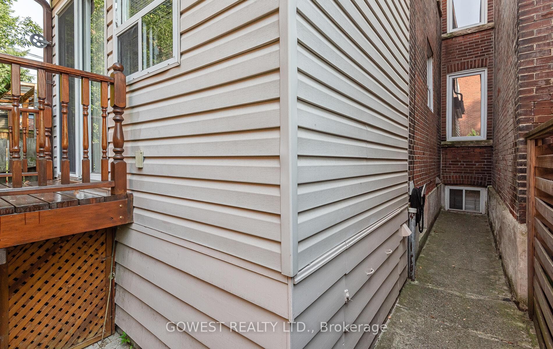 206 Macdonell Avenue photo 38