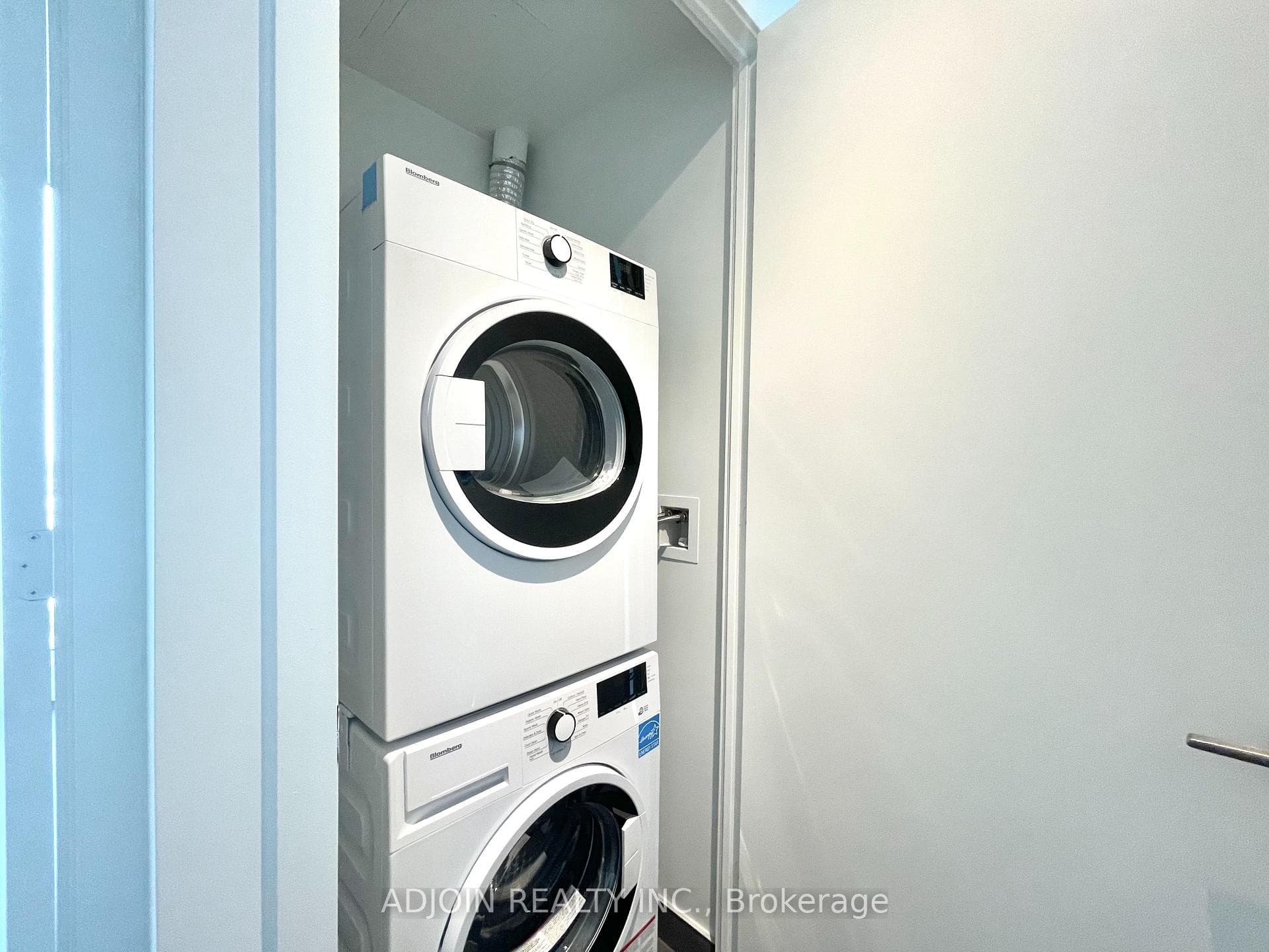 7890 Jane Street Unit 2312 photo 14