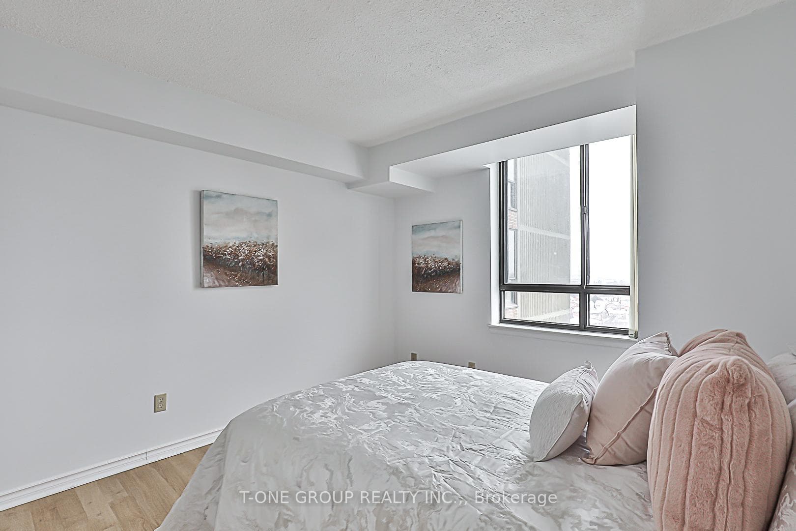 55 Bamburgh Circle Unit 1001 photo 19