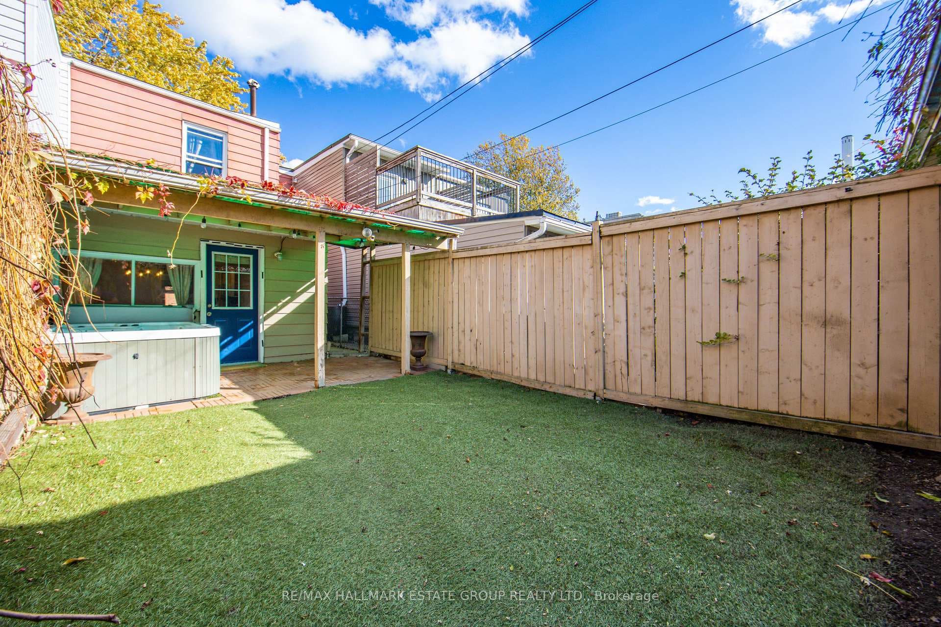 50 Logan Avenue photo 41