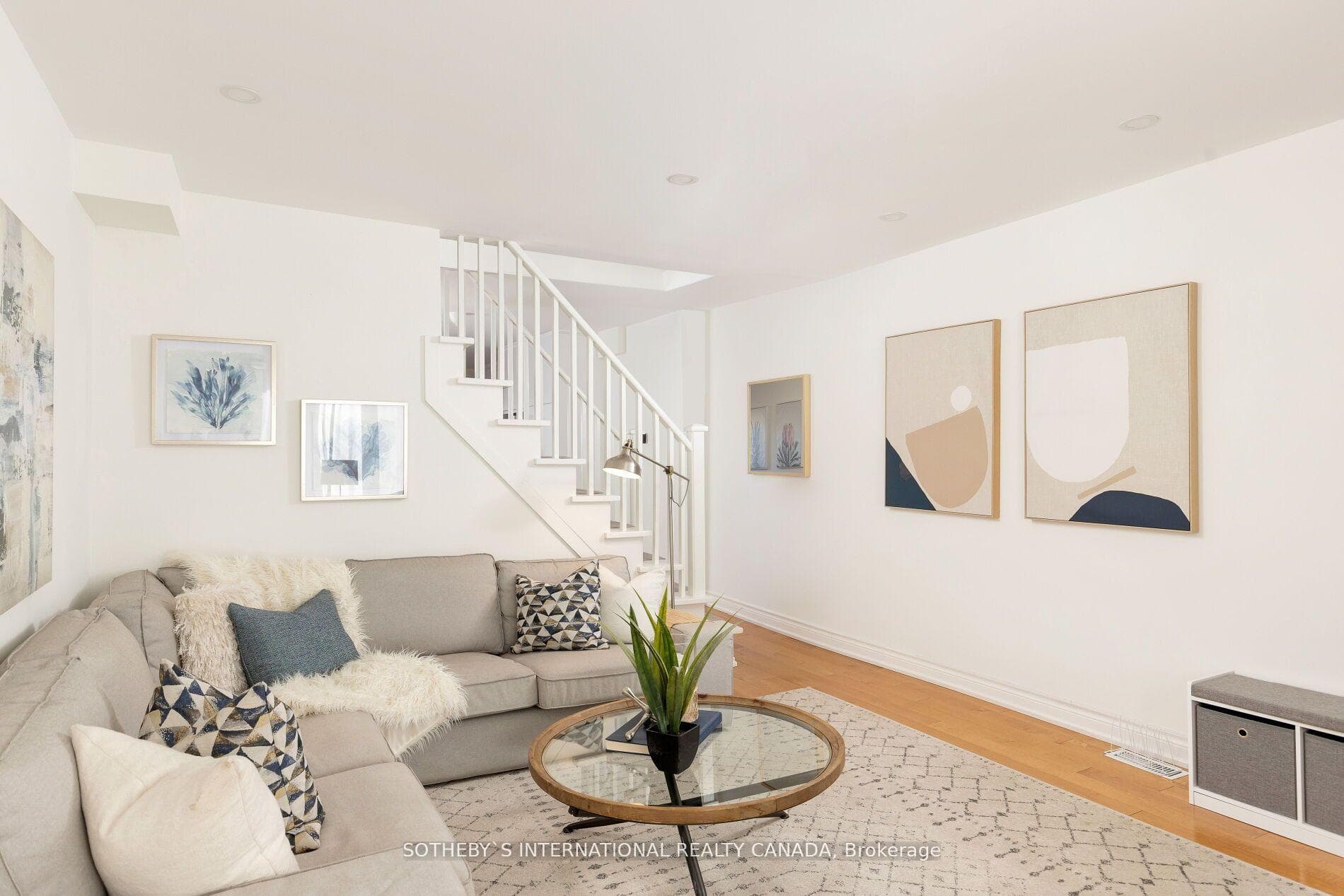 42 Aileen Avenue photo 7