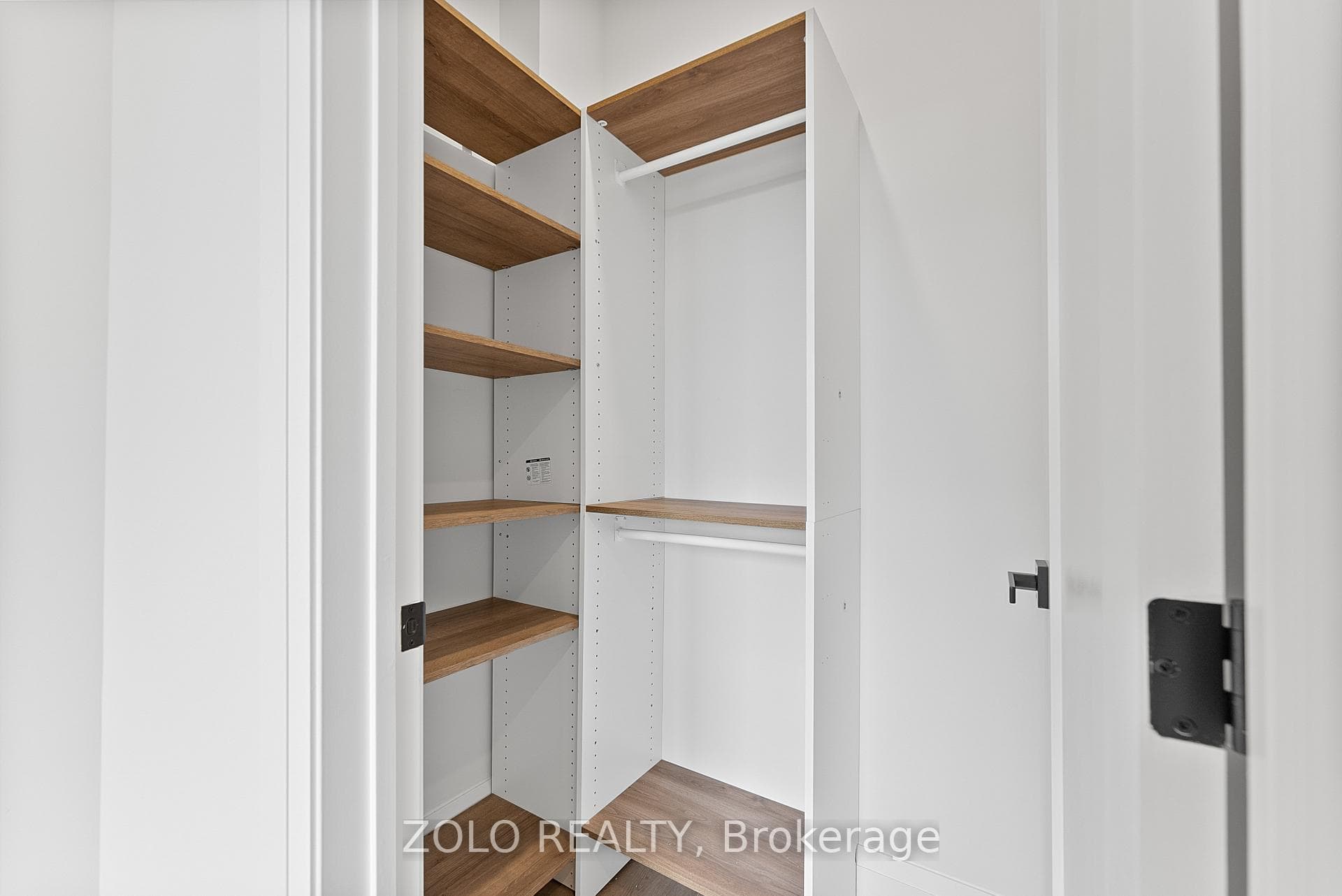 1556 Davenport Road Unit Main photo 24
