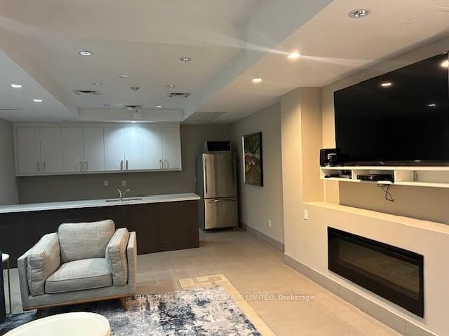 3443 Bathurst Street Unit 401 photo 23