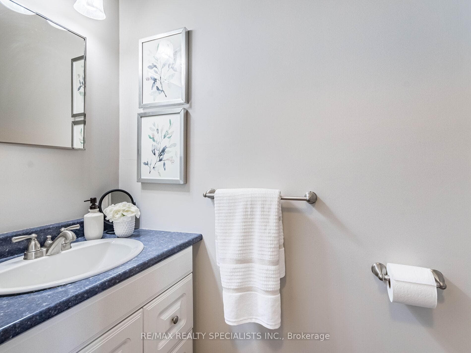 221 Ridge Road photo 4