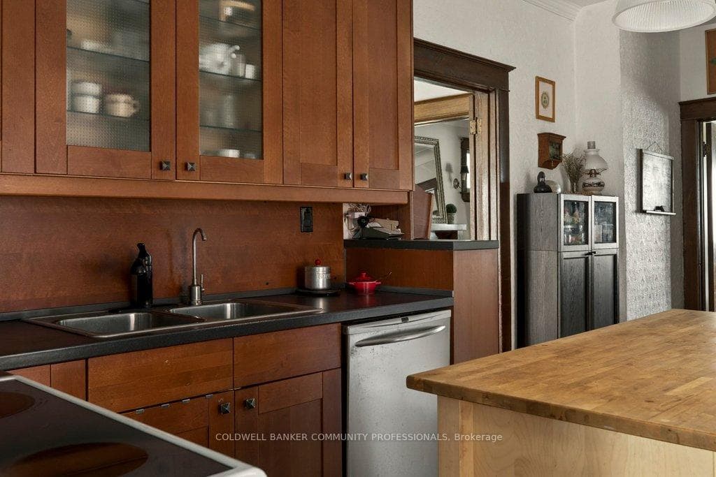 111 Spadina Avenue photo 19