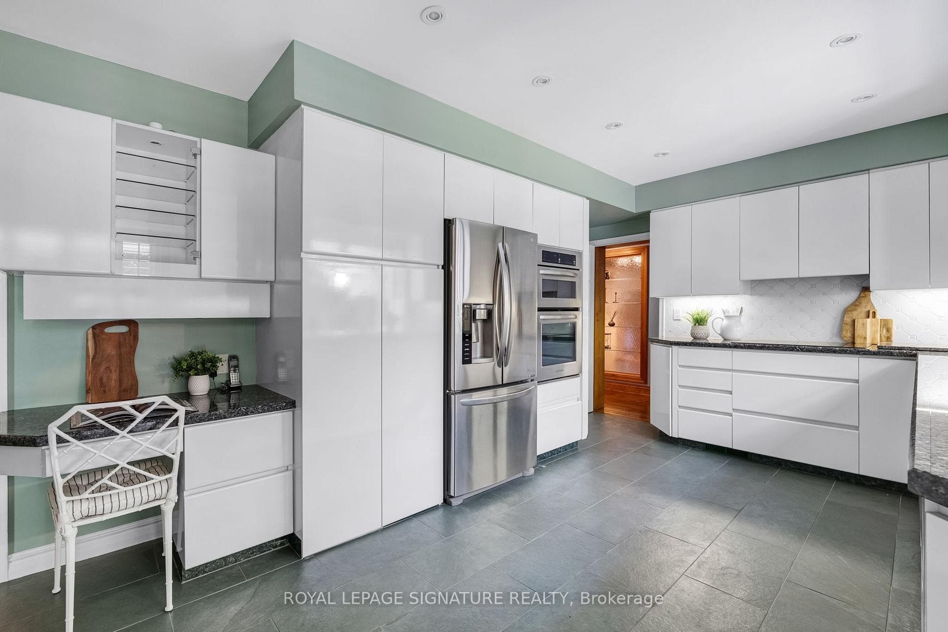 122 Fenn Avenue photo 11