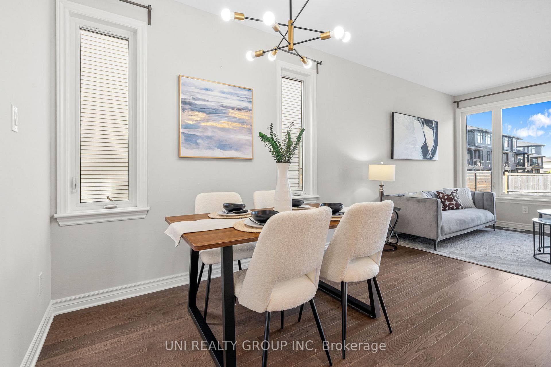 245 Dolce Crescent photo 9