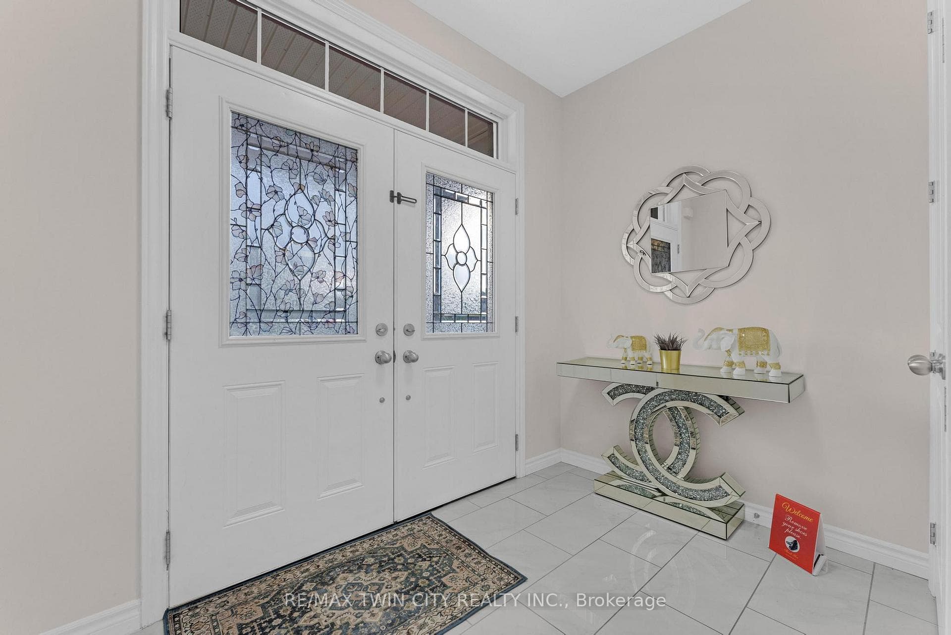 11 NETHERWOOD Road photo 2