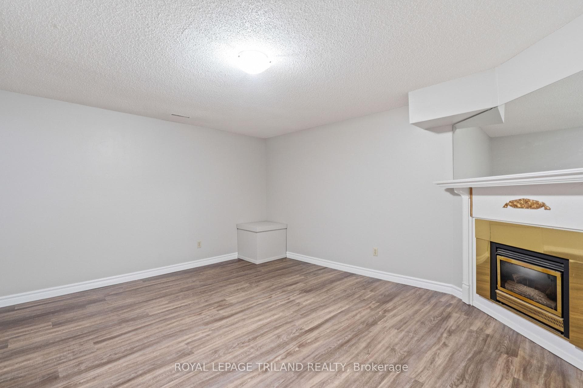 151 Bonaventure Drive Unit 24 photo 27