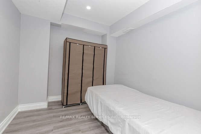 73 Wilkinson Avenue photo 35