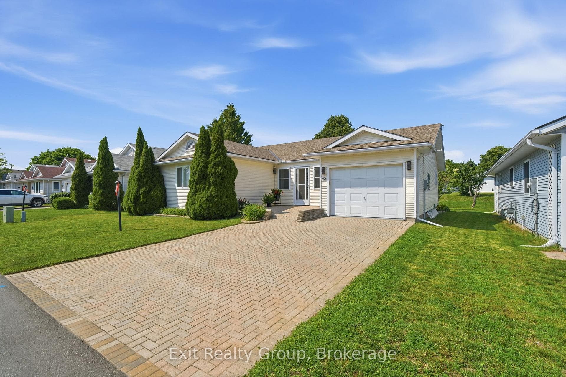 45 Heritage Drive photo 2