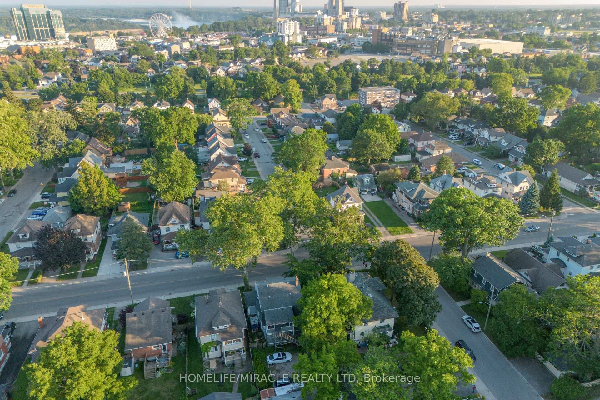 5214 Third Avenue photo 14